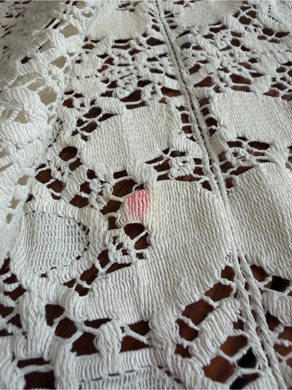 Antique Battenberg lace table runner 15x43”